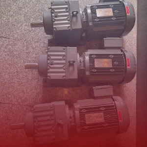 تامین 3 دستگاه موتور گیربکس هلیکال SEW برای کارخانه کاشی و سرامیک